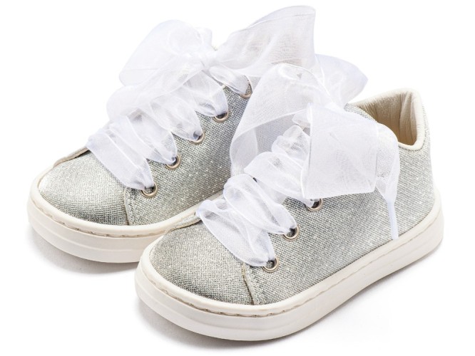 Sneaker απο Ύφασμα και Δέσιμο Κορδέλα Sneaker απο Ύφασμα και Δέσιμο Κορδέλα