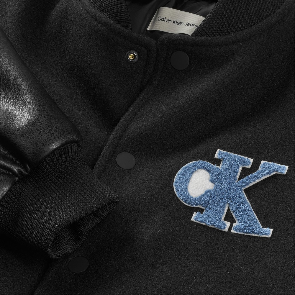 Μπουφάν Varsity