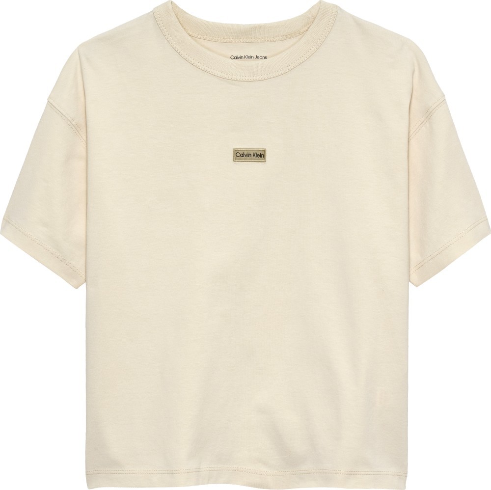 T-Shirt Folded Logo Label