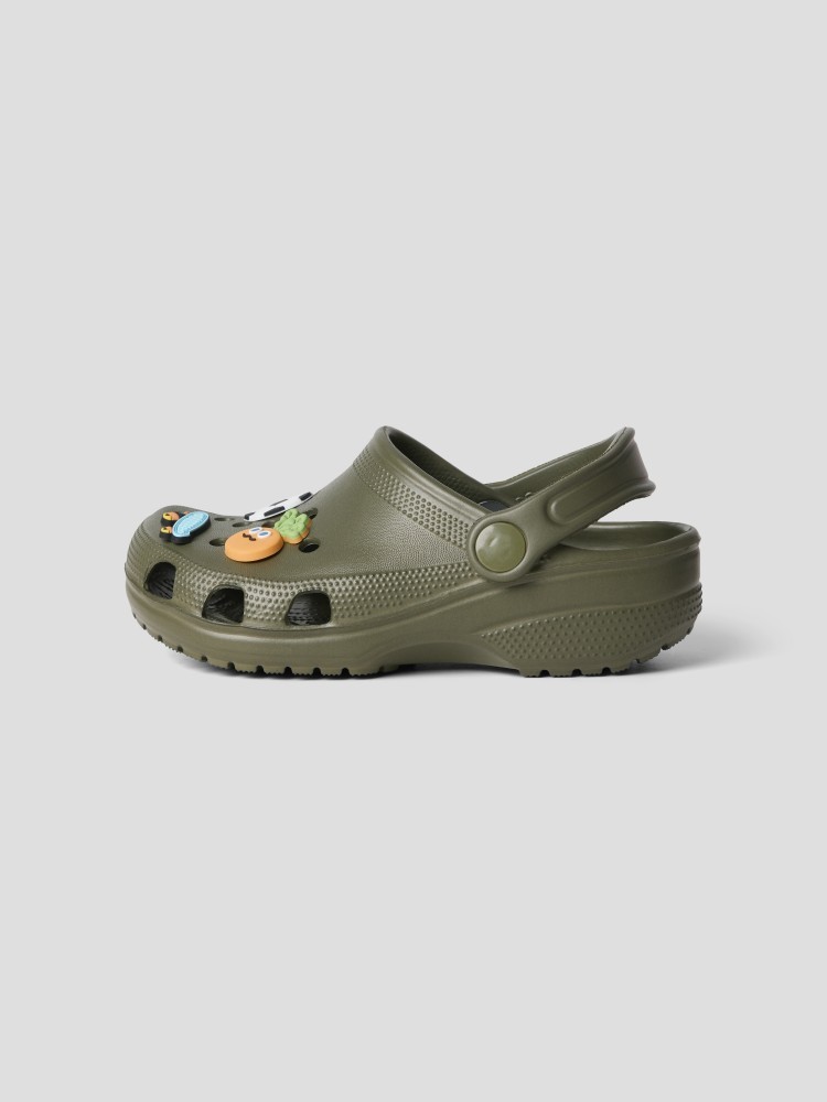 Name it Clogs Fame