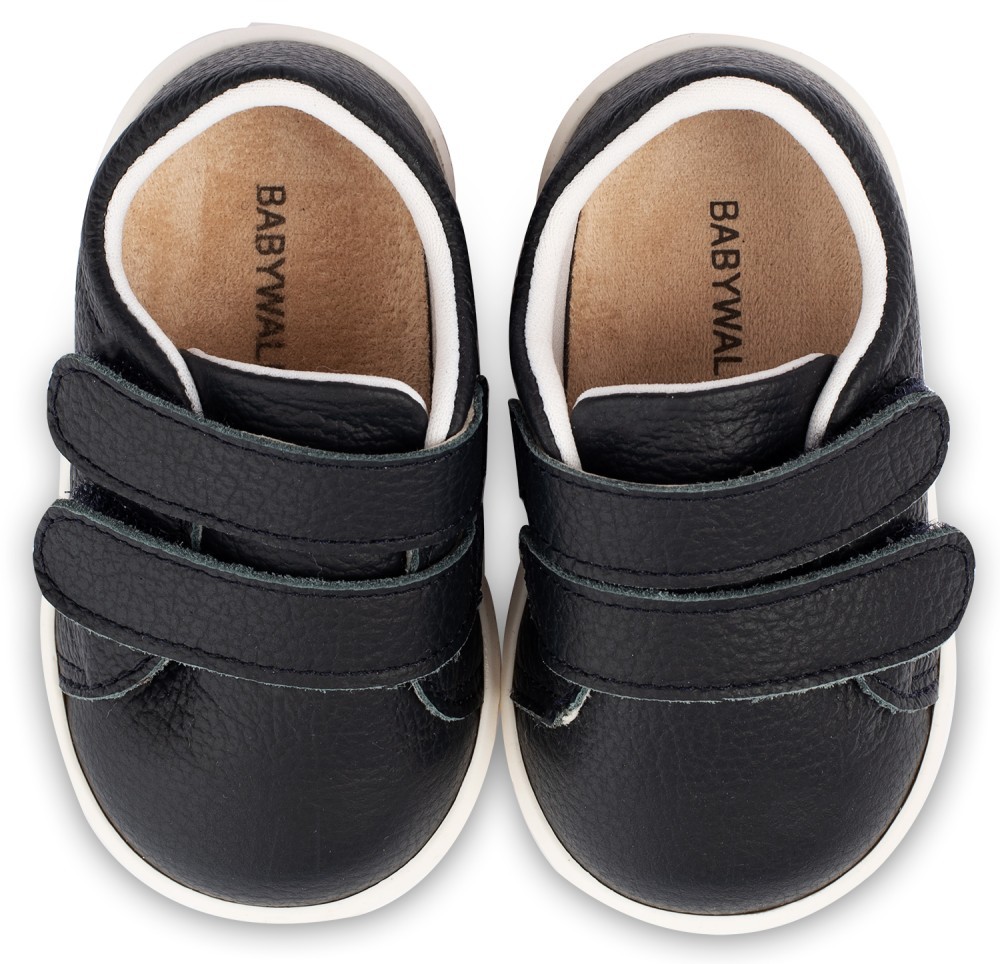 Sneakers με διπλή μπαρέτα και χρατς